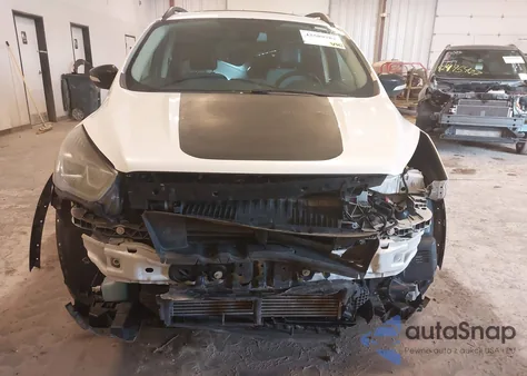 2017 Ford Escape Titanium из США, поврежденный, VIN 1FMCU0J9XHUB64967